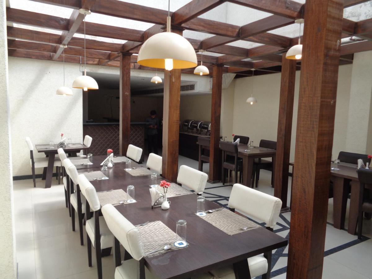Orbit Hotel - Bagdogra 外观 照片