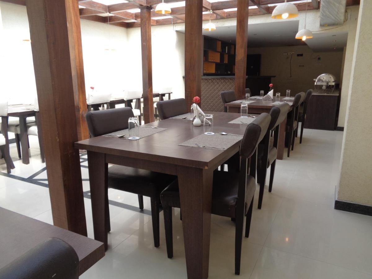 Orbit Hotel - Bagdogra 外观 照片